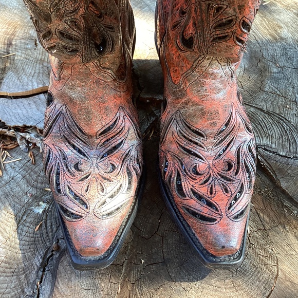 Corral Boots Beautiful Cutout Black Sequin Design Western Boho Boots - Picture 9 of 16